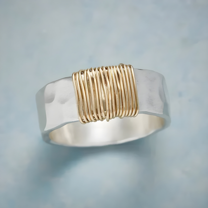 Lysandra – Bague Géométrique Simple à Large Visage