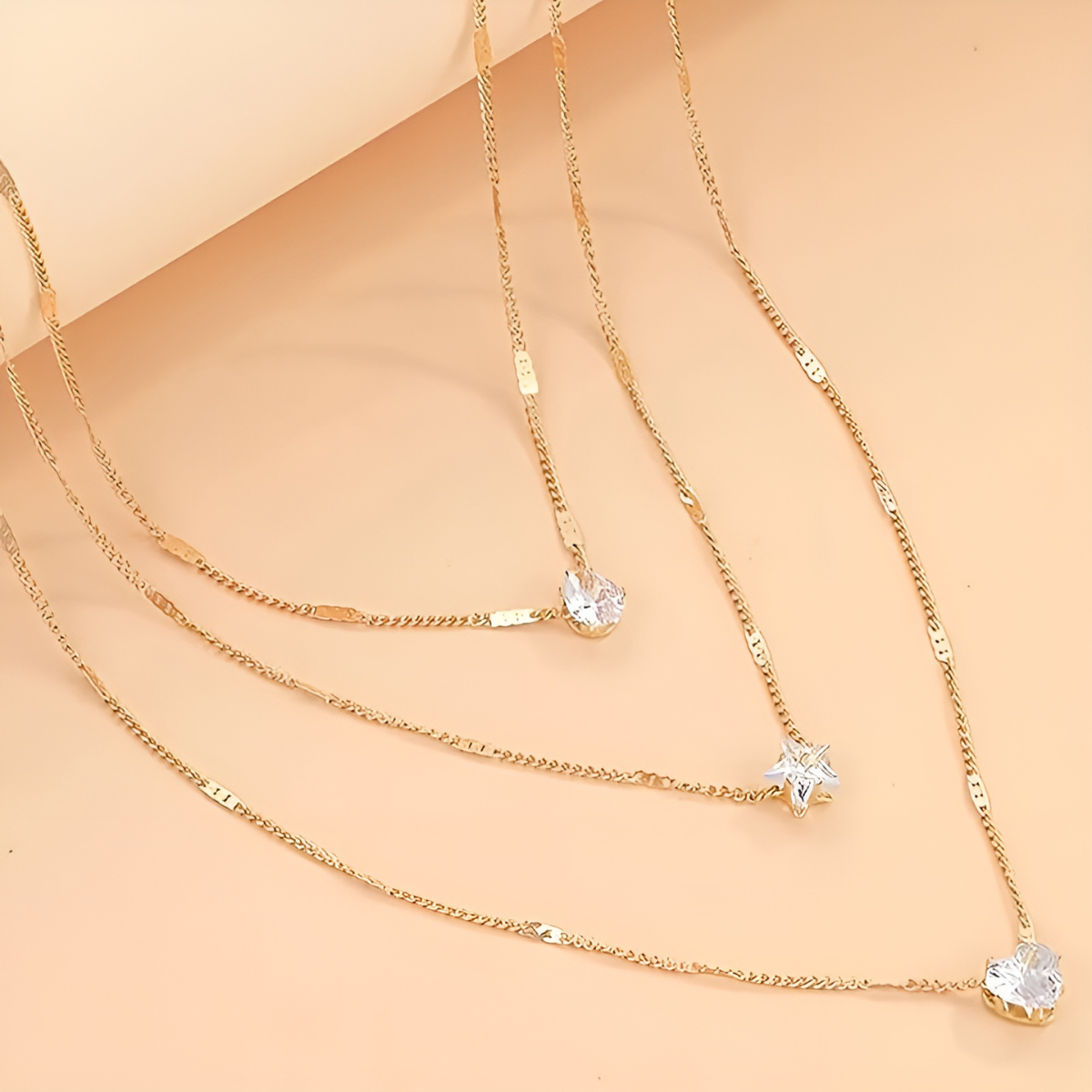 Stella – Chaîne Claviculaire avec Perles et Étoiles