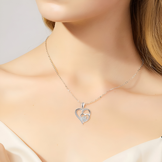 Minou – Collier Personnalisé Pattes de Chat et Amour