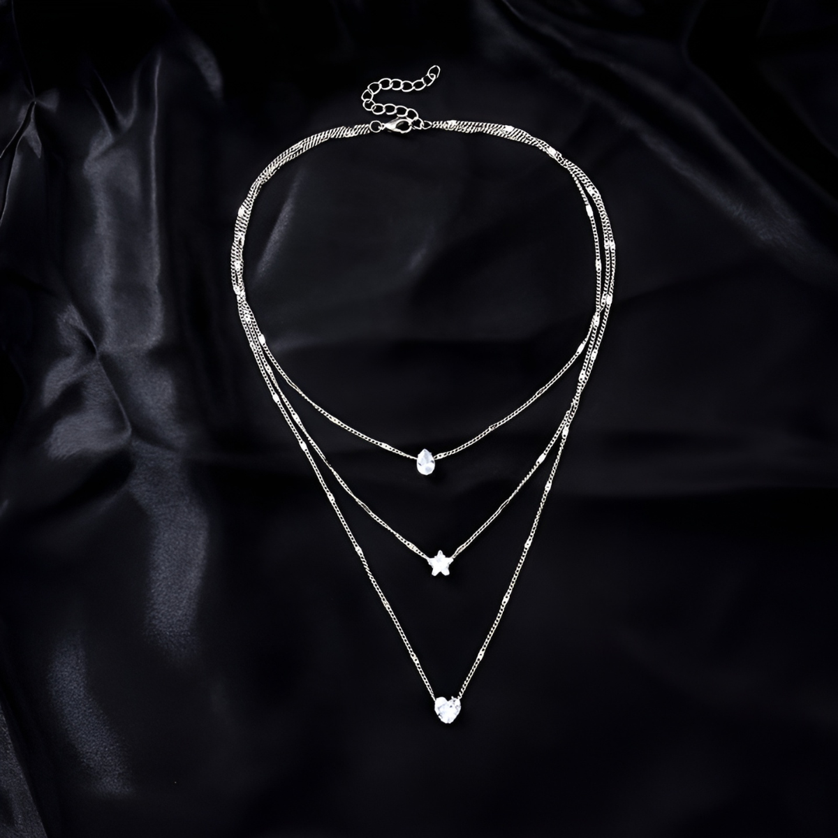 Stella – Chaîne Claviculaire avec Perles et Étoiles