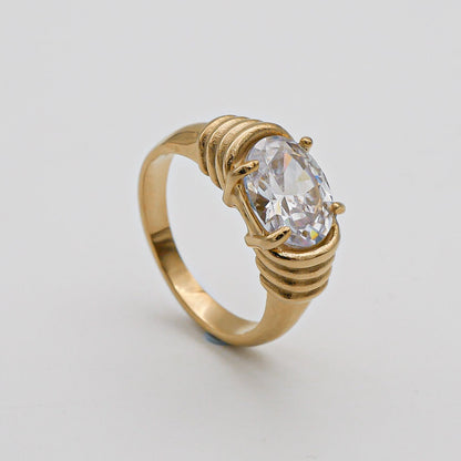Lana – Bague Pierre Élégante
