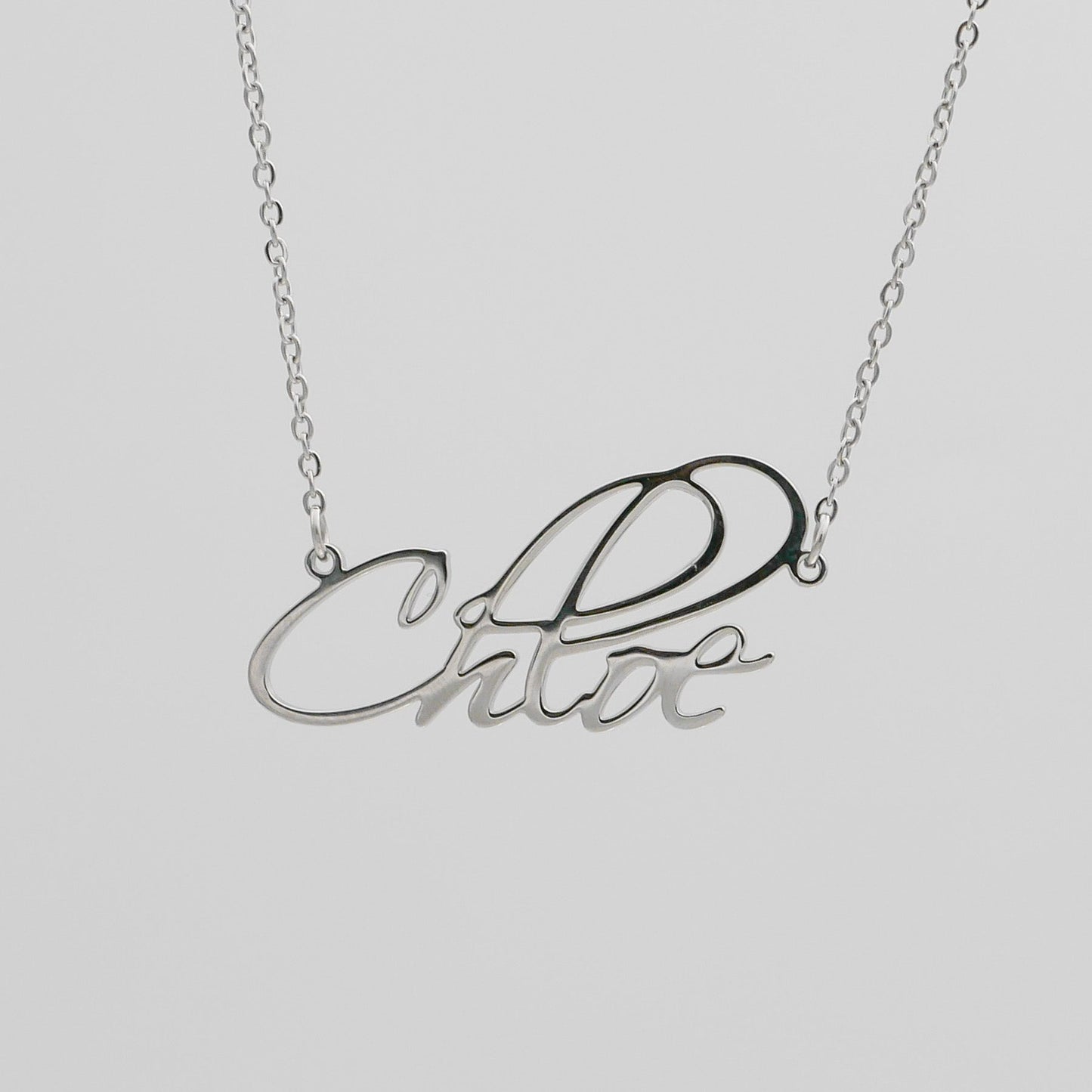 Louise – Collier Prénom Fin et Personnalisable