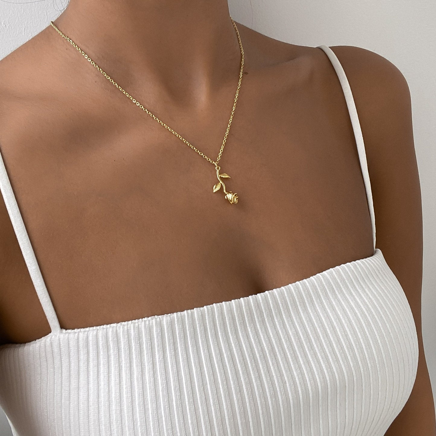 Juliet – Collier Rose Élégant