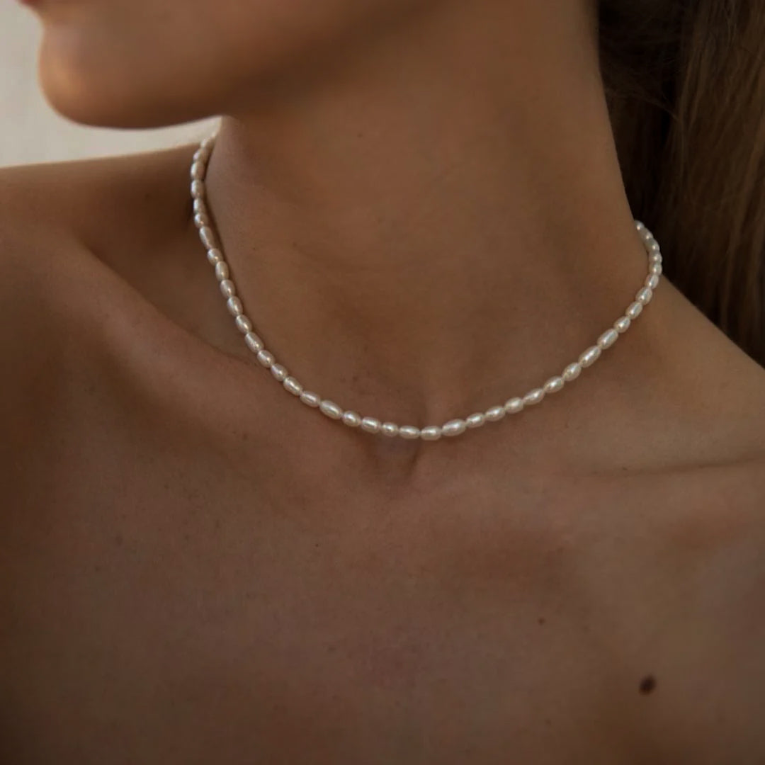 Mia – Collier à Perles Élégant