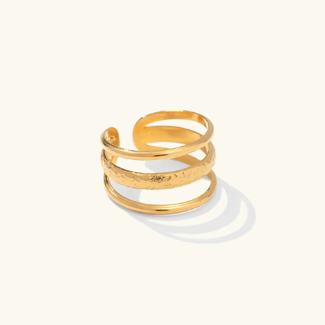 Shirley – Bague en Or Élégante