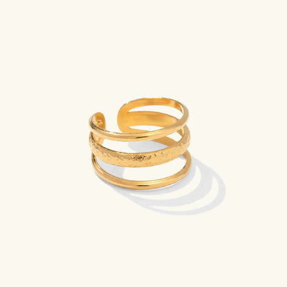 Shirley – Bague en Or Élégante