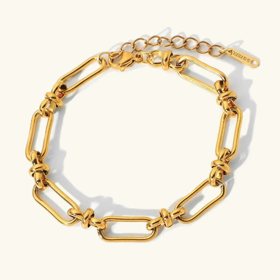 Christina – Collier Paperclip en Or de Luxe