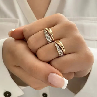 Emiko – Bague Or Jaune à Pierres Lumineuses