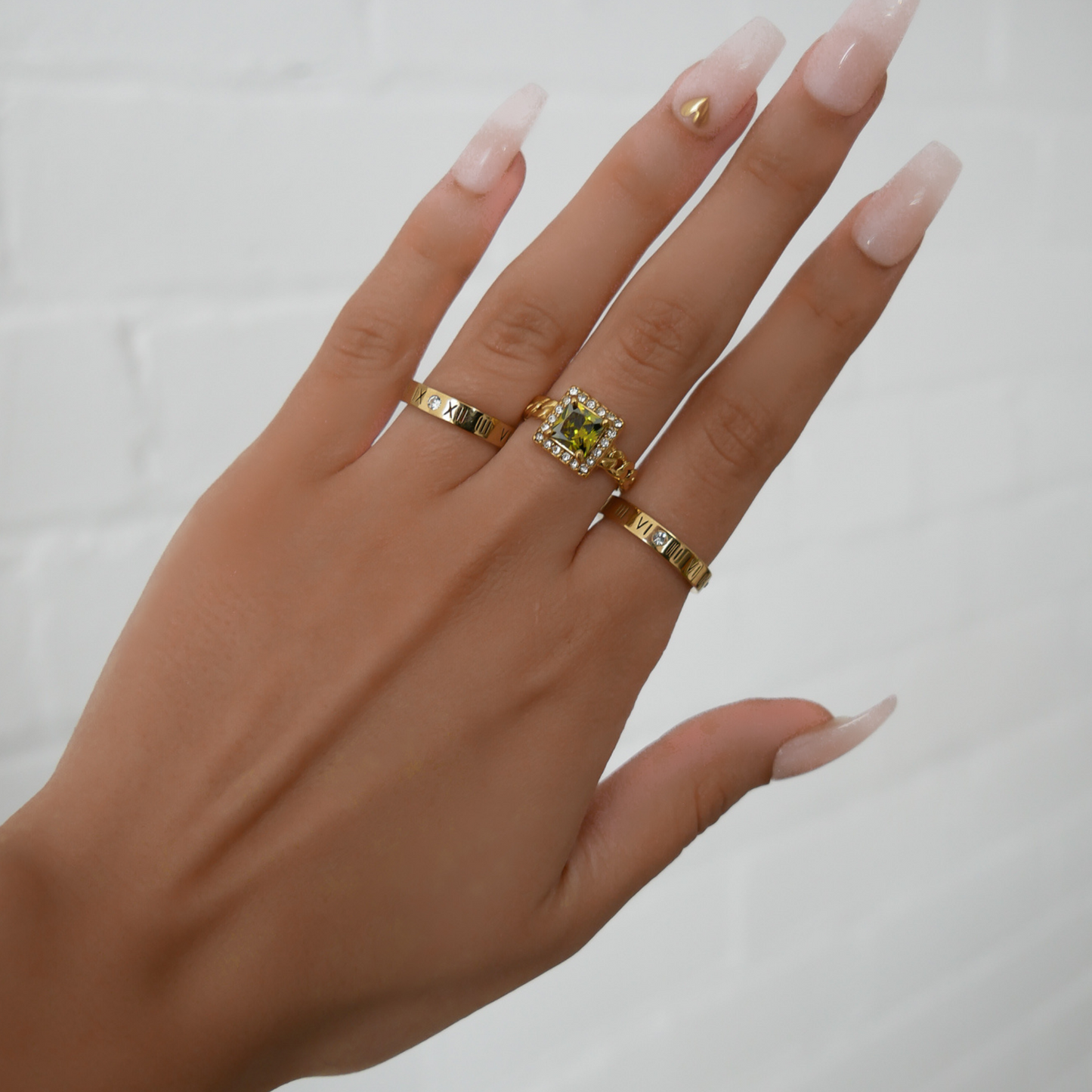Lucia – Bague Numérique Élégante