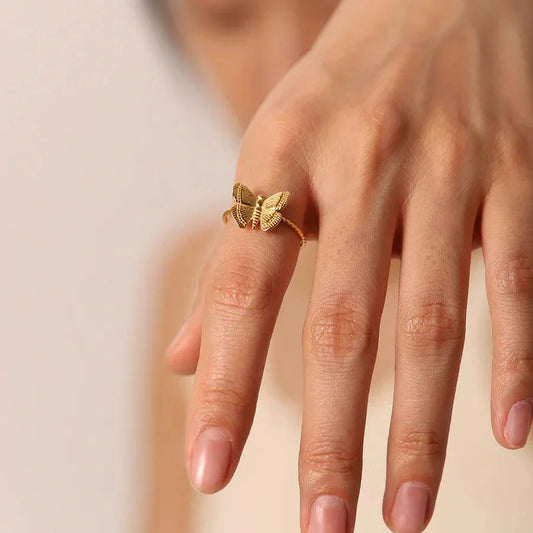 Alina – Bague Papillon Élégance