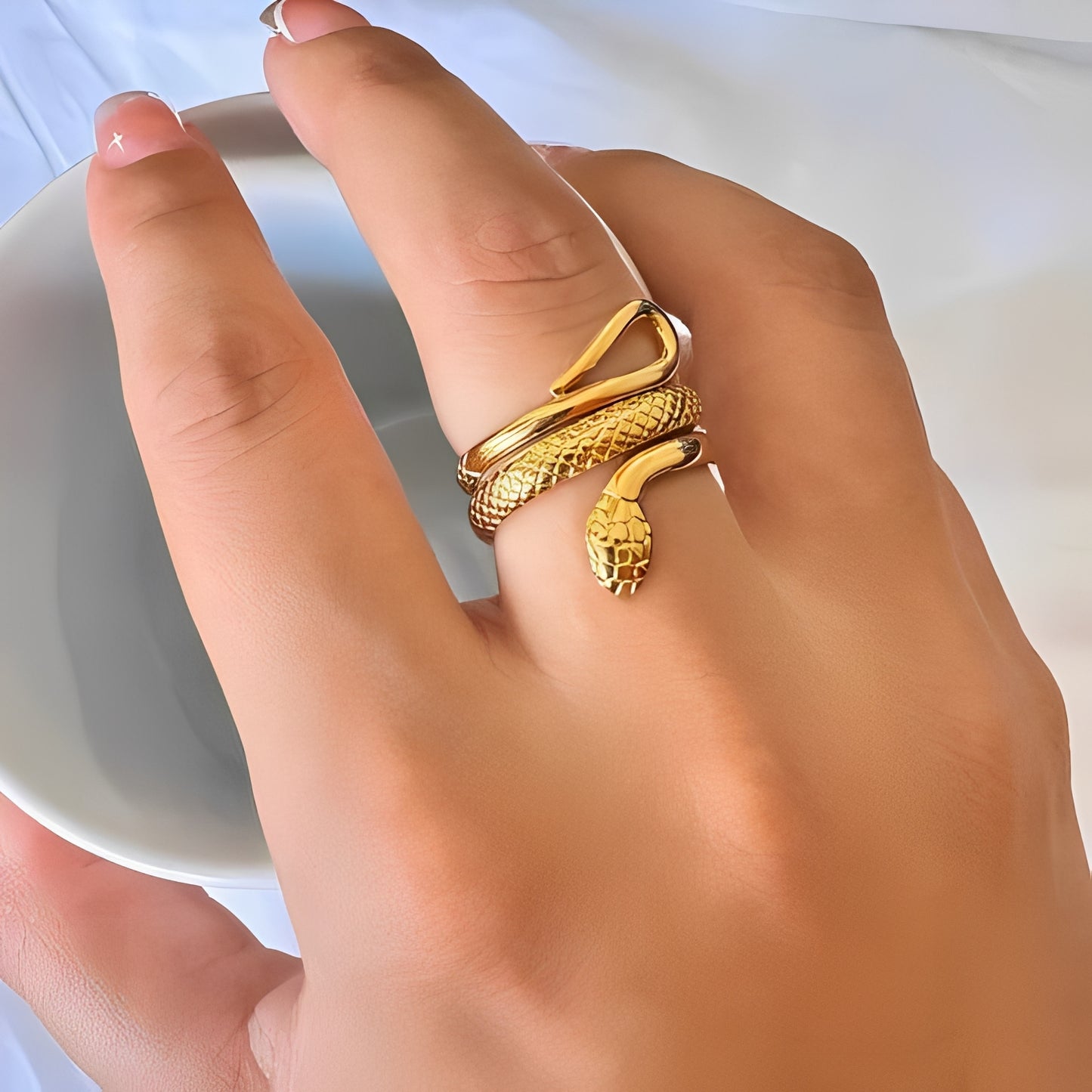 Zonya – Bague Serpentine Texturée Ajourée