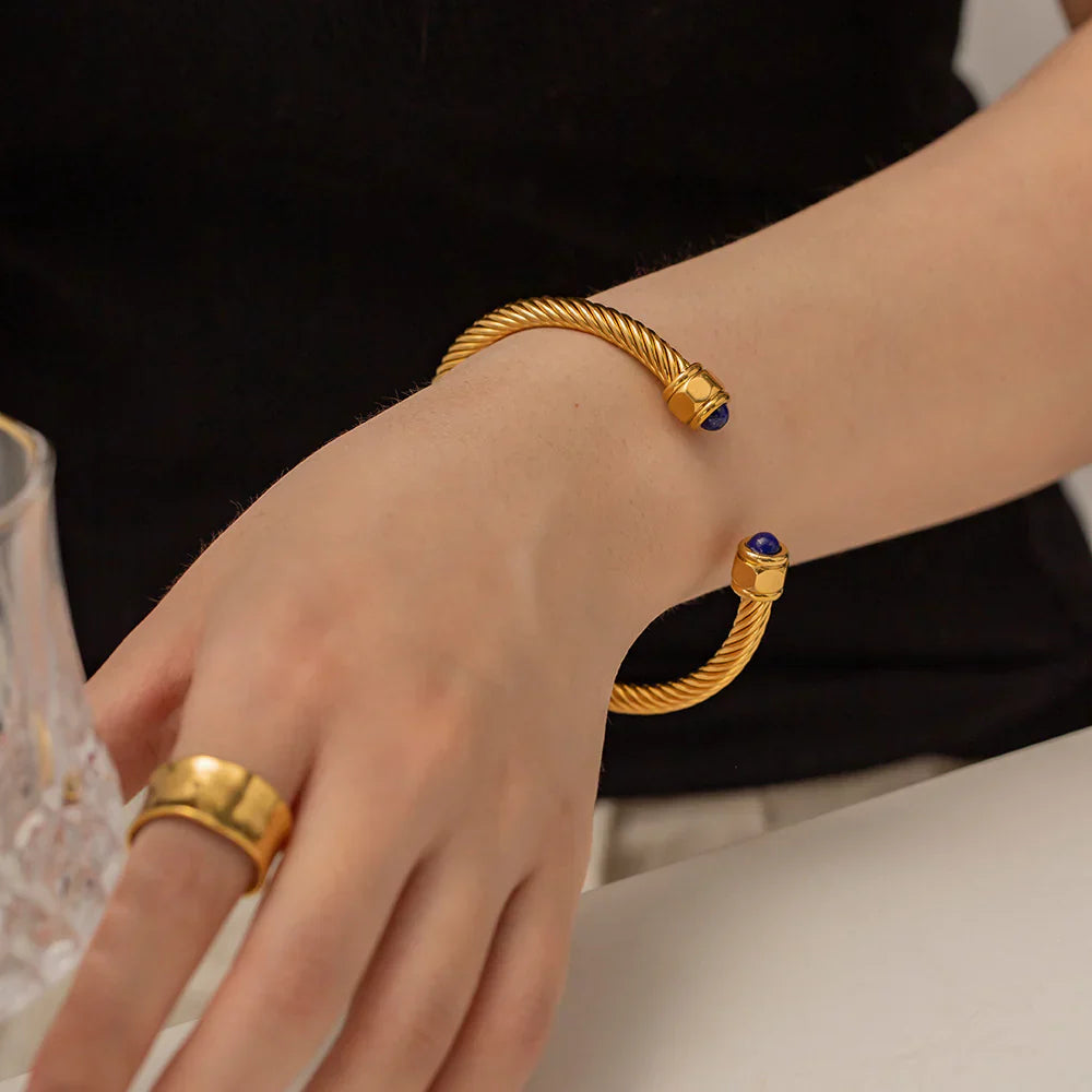 Thea – Bracelet Doré Élégant