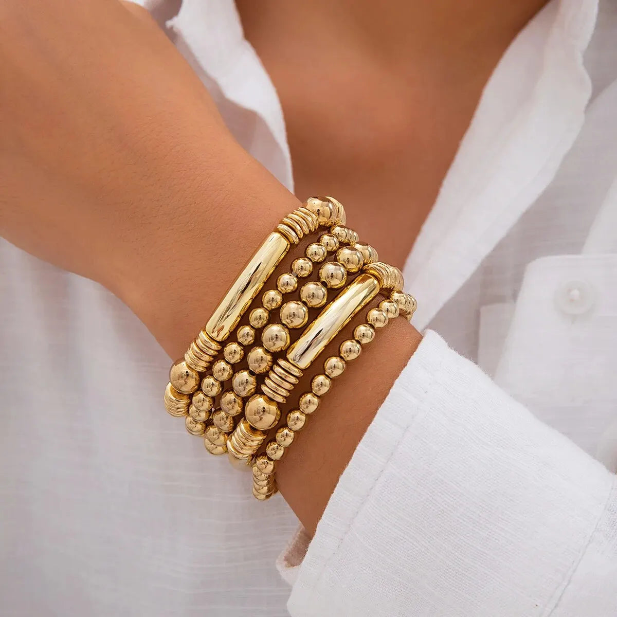 Mira – Ensemble de 5 Bracelets Perlés Empilables