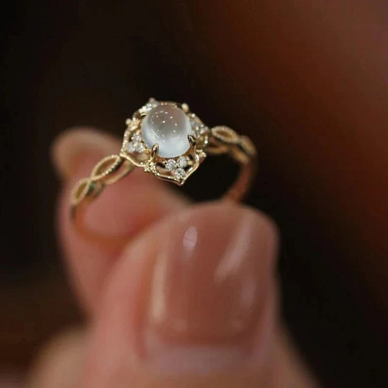Viviane – Bague Pierre de Lune Élégante