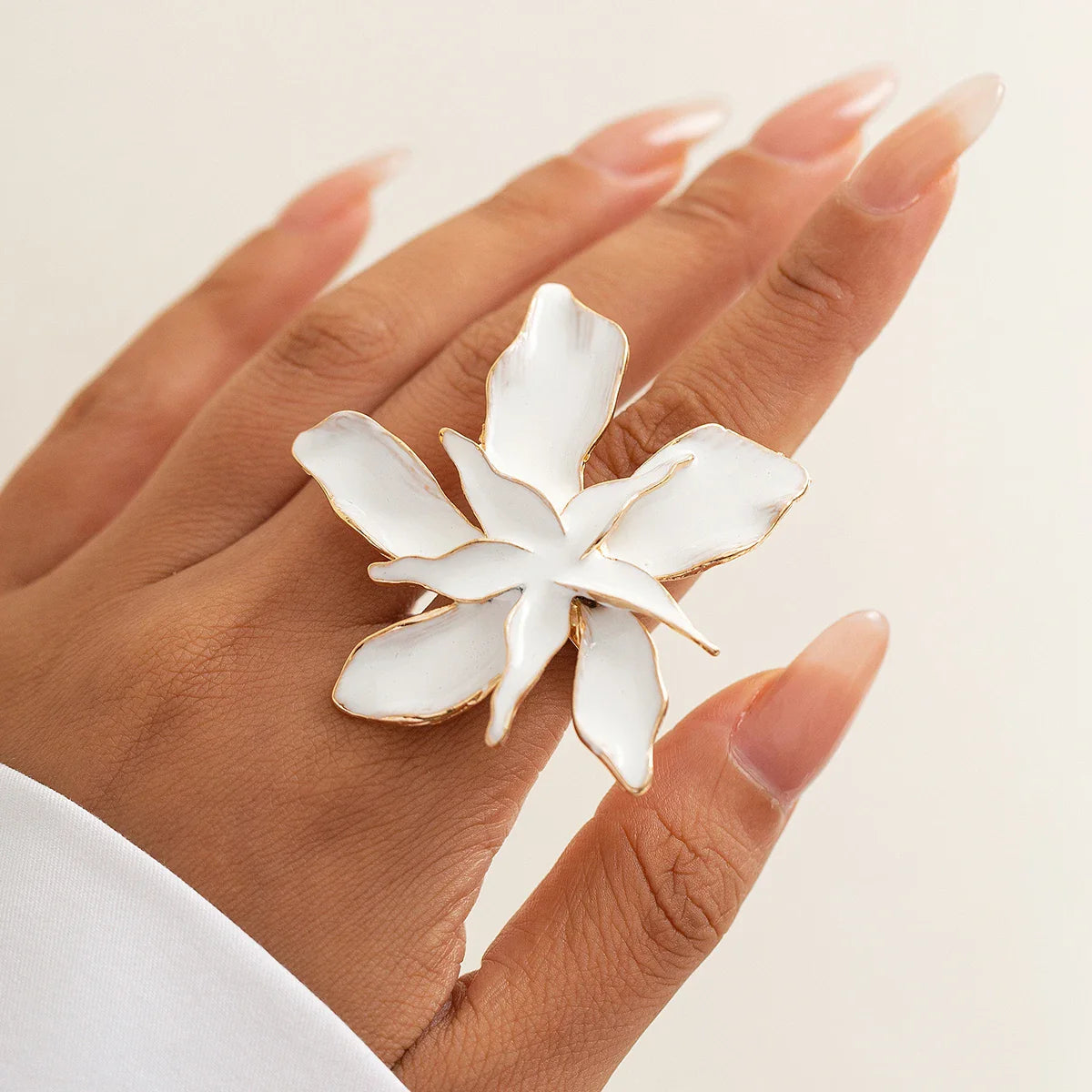 Stacey – Bague Fleur Sauvage Windsong