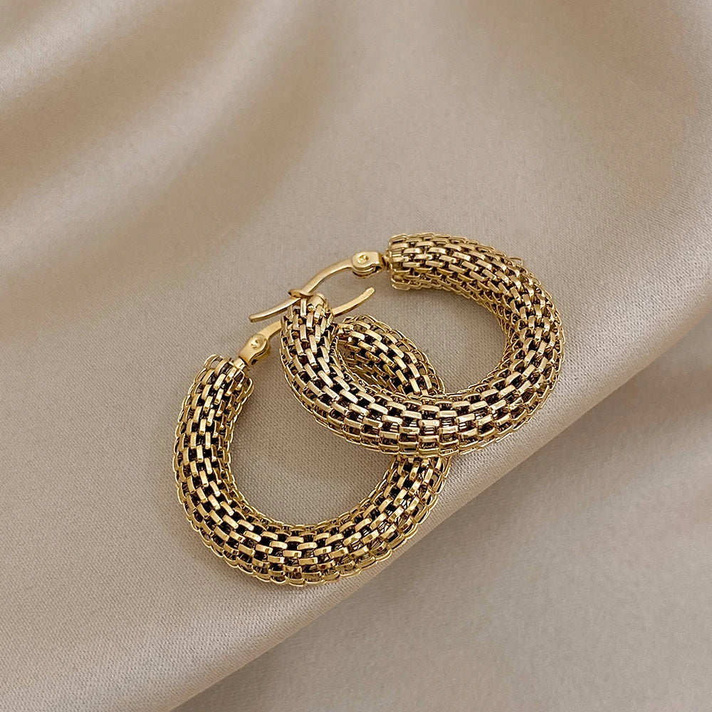 Liora – Créoles Tressage Doré