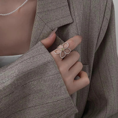 Alizee – Bague Pétale en Argent Sterling