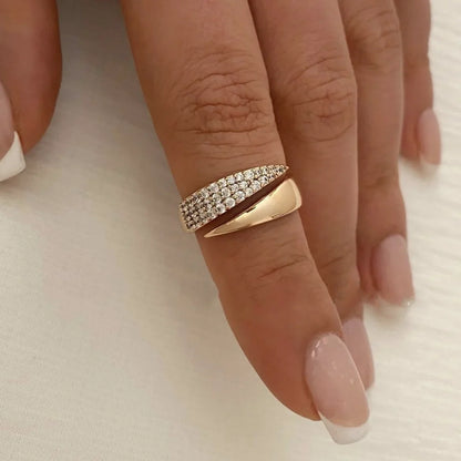 Irina – Anneau Courbe Doré 18K