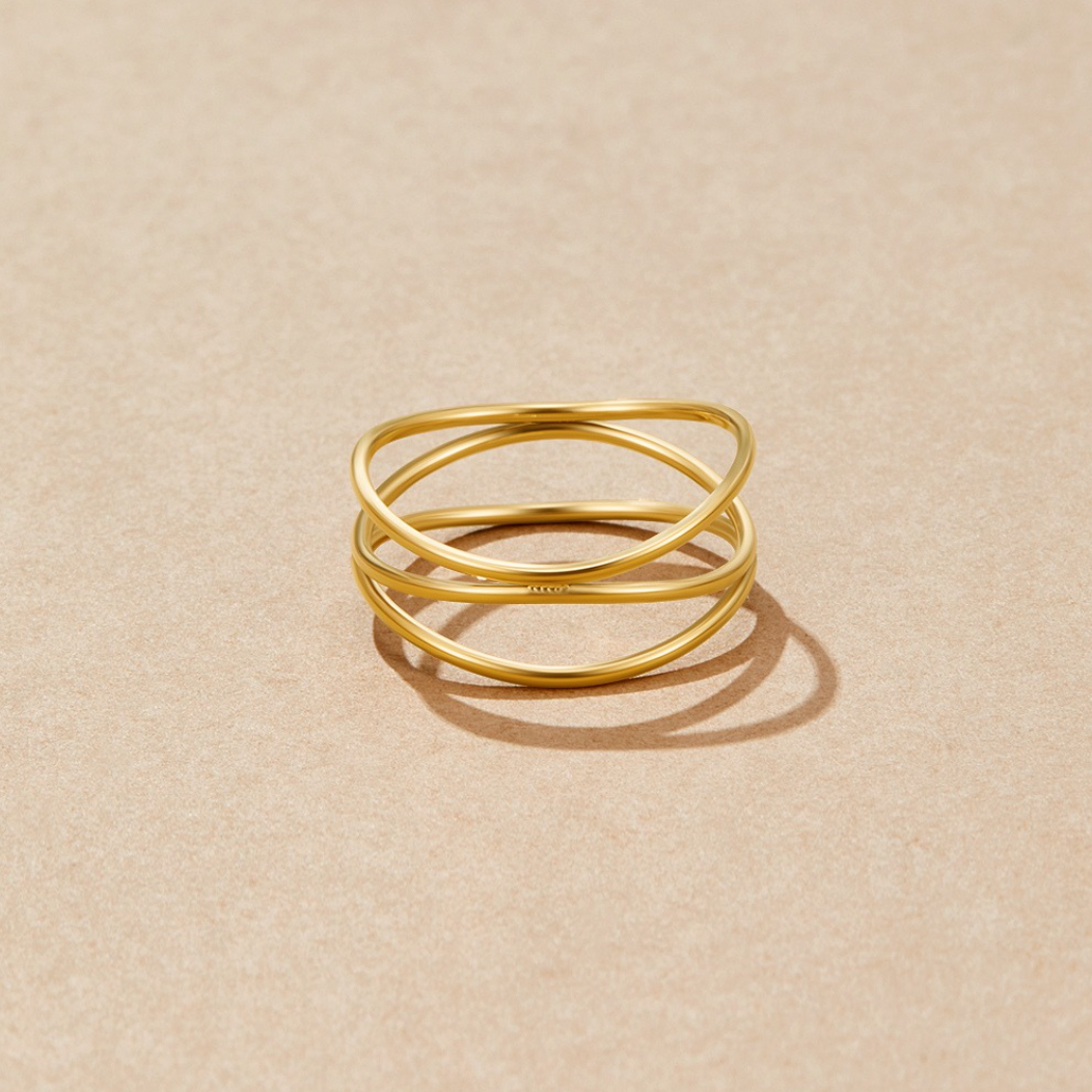 Amara – Bague Boucle Infinie Dorée