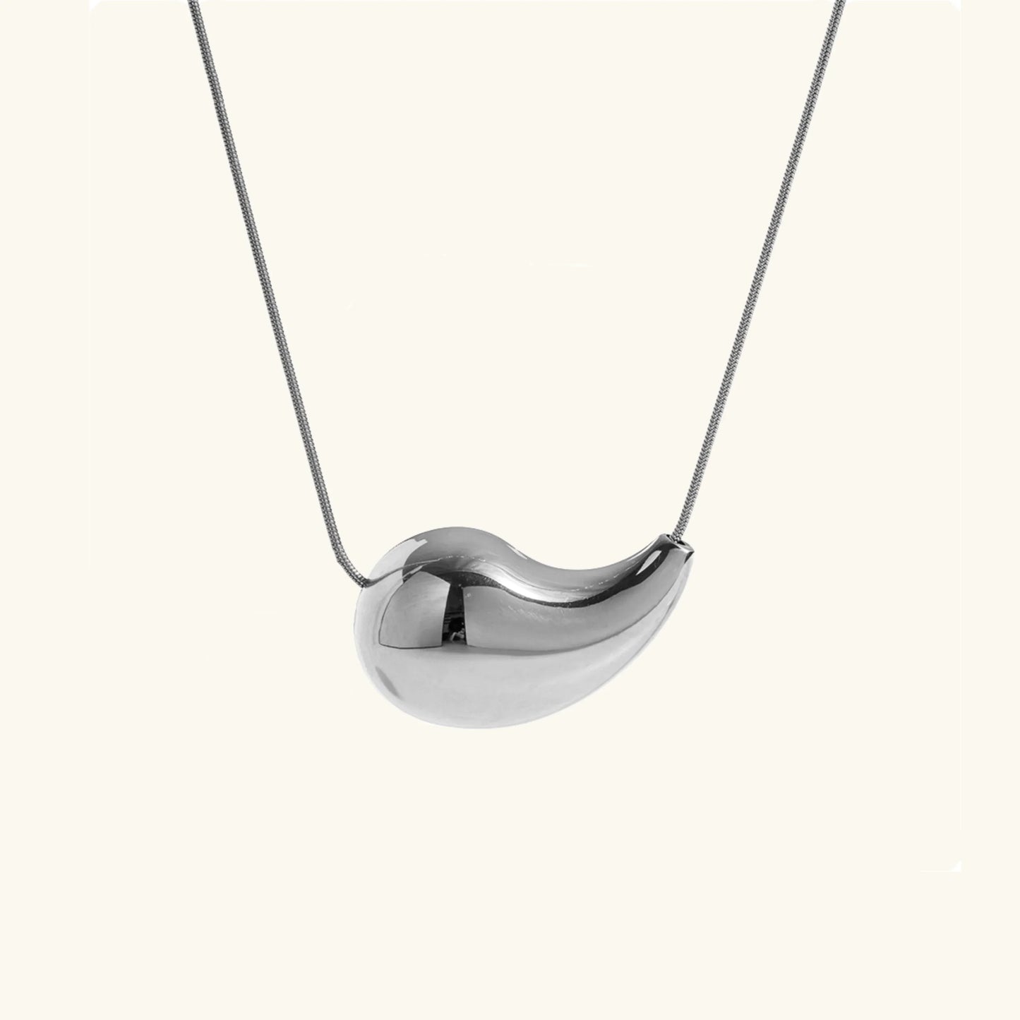 Sandra – Collier Goutte Élégante