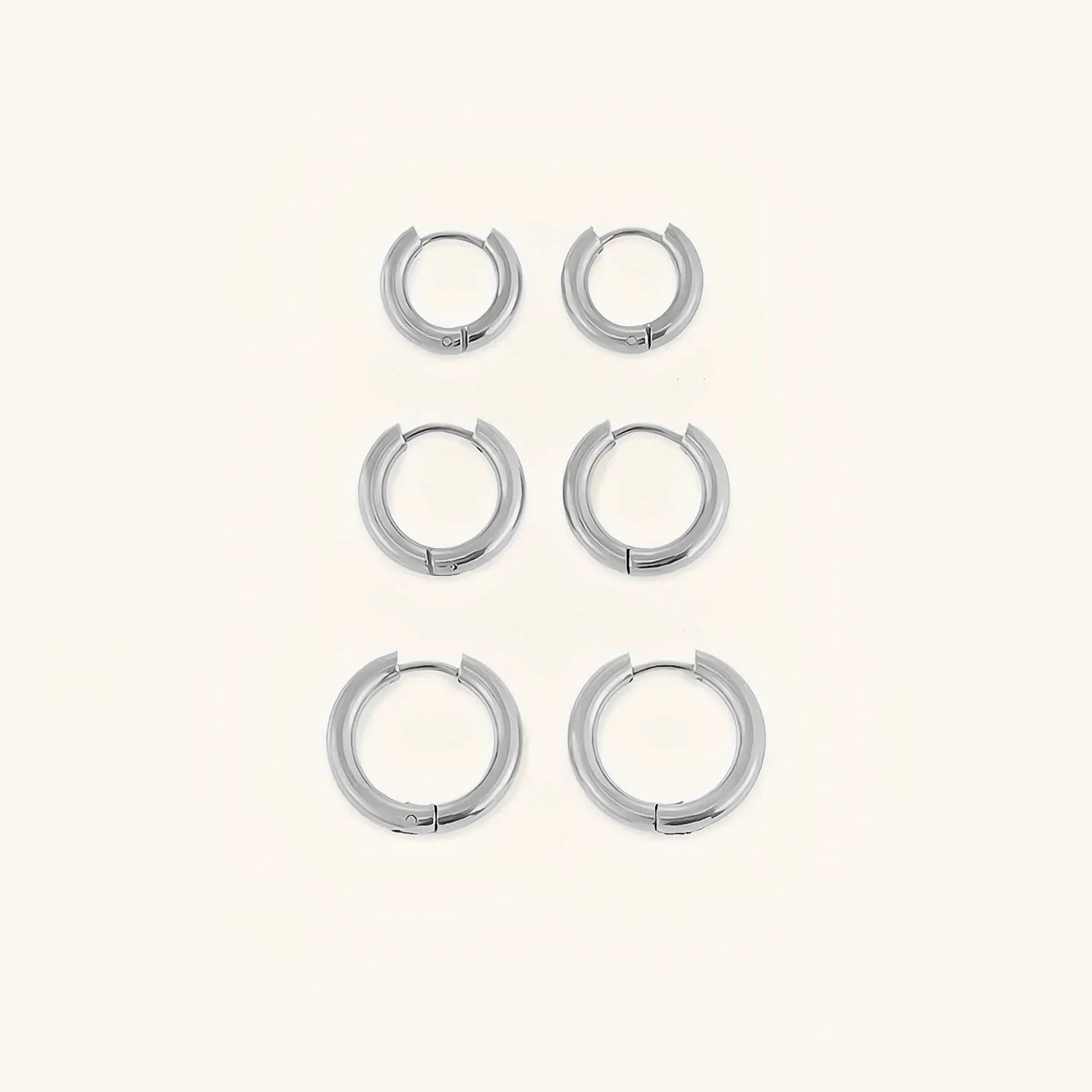 Auriane – Boucles Créoles Rondes Élégantes