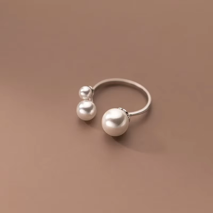 Amandine – Bague Ajustable à Trois Perles d’Eau Douce