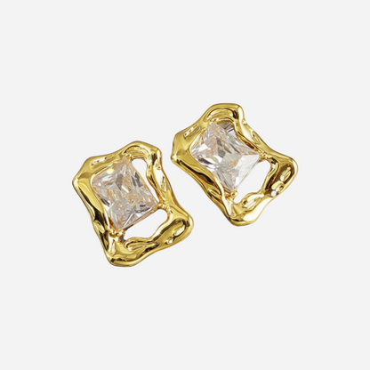 Hana – Boucles d’Oreilles Pierre Dorée Liquide