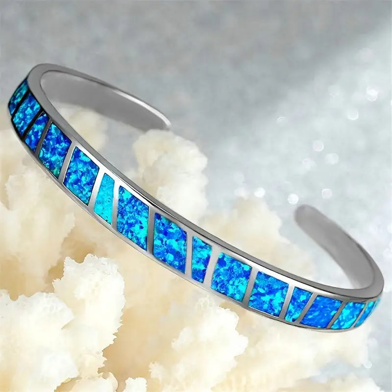 Ophelia – Bracelet Bangle Ouvert en Opale Bleue