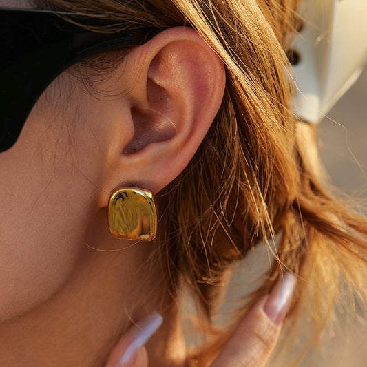 Alice – Boucles d’Oreilles Élégantes