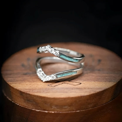 Solene – Bague avec Turquoise Naturelle et Détails de Diamant