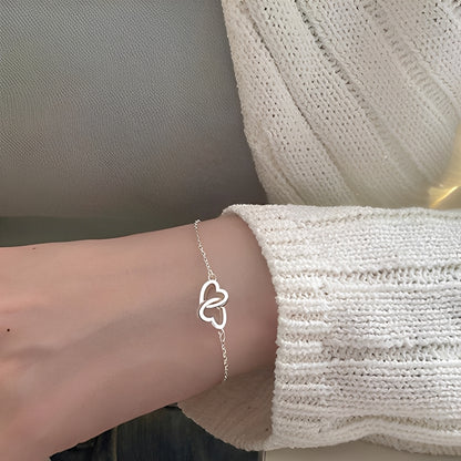 Amara – Bracelet Porte-Bonheur à Double Cœur