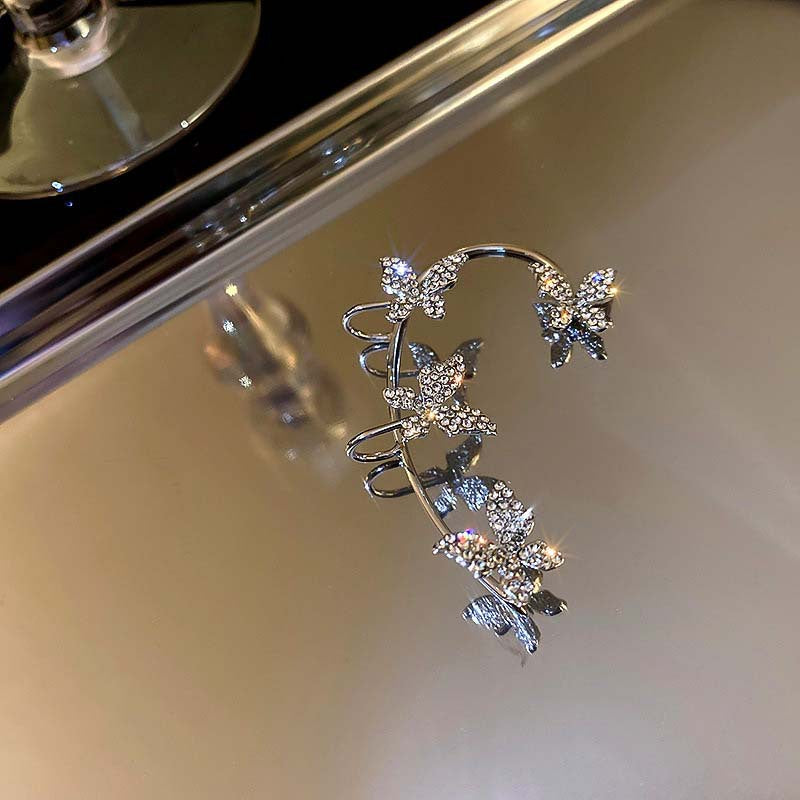 Freya – Boucles d’Oreilles Papillon Élégantes