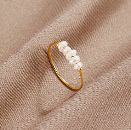 Lucie – Bague en Or avec Perle Baroque Naturelle
