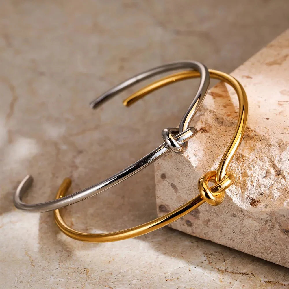 Clea – Bracelet Nœud Classique