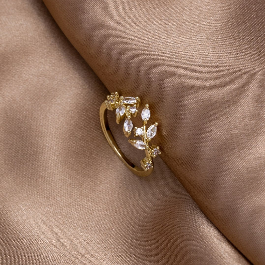 Flora – Bague Feuille Cristal