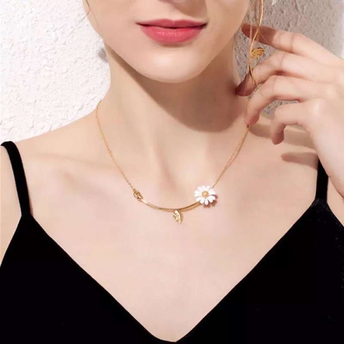 Azadeh - Collier Marguerite et Feuille