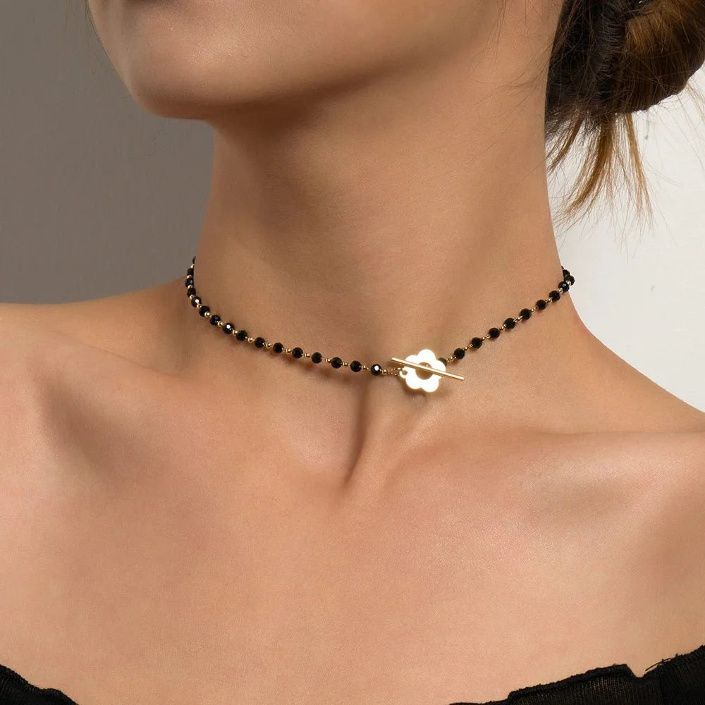 Naya – Collier Ras-du-Cou Floral à Fermoir Fleur