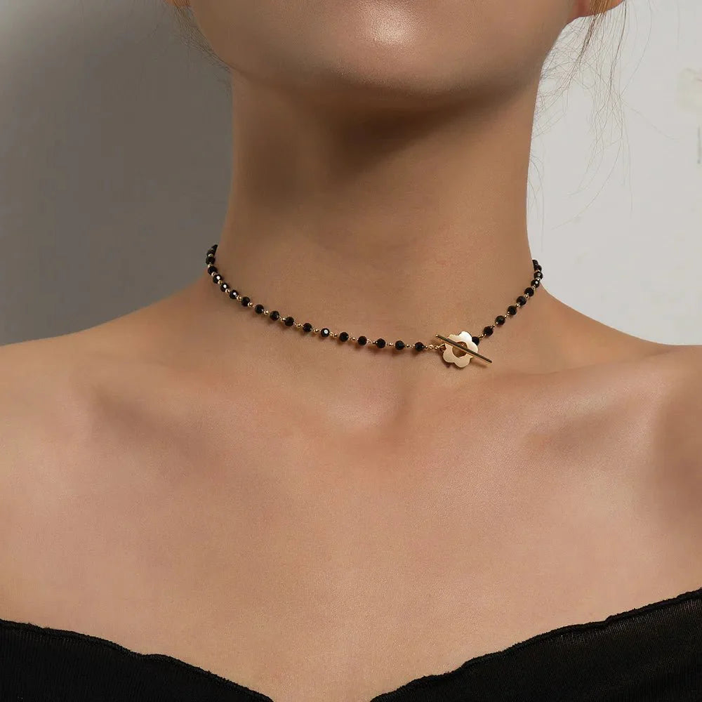Naya – Collier Ras-du-Cou Floral à Fermoir Fleur