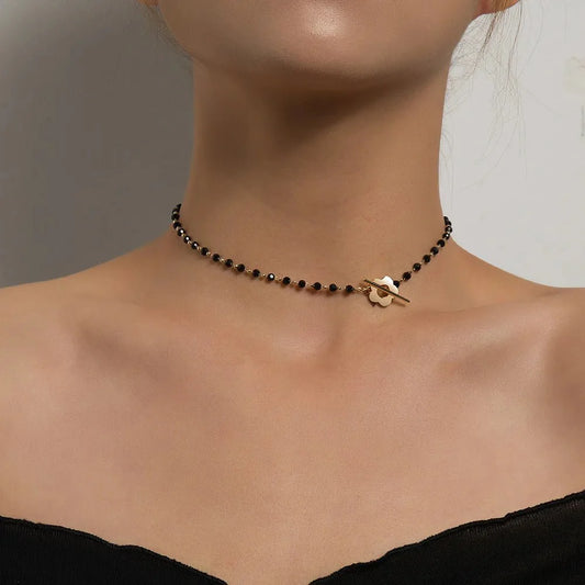 Naya – Collier Ras-du-Cou Floral à Fermoir Fleur
