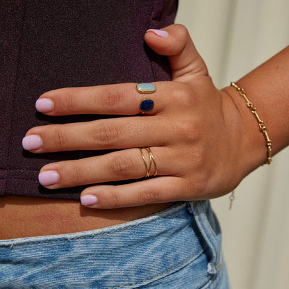 Amara – Bague Boucle Infinie Dorée