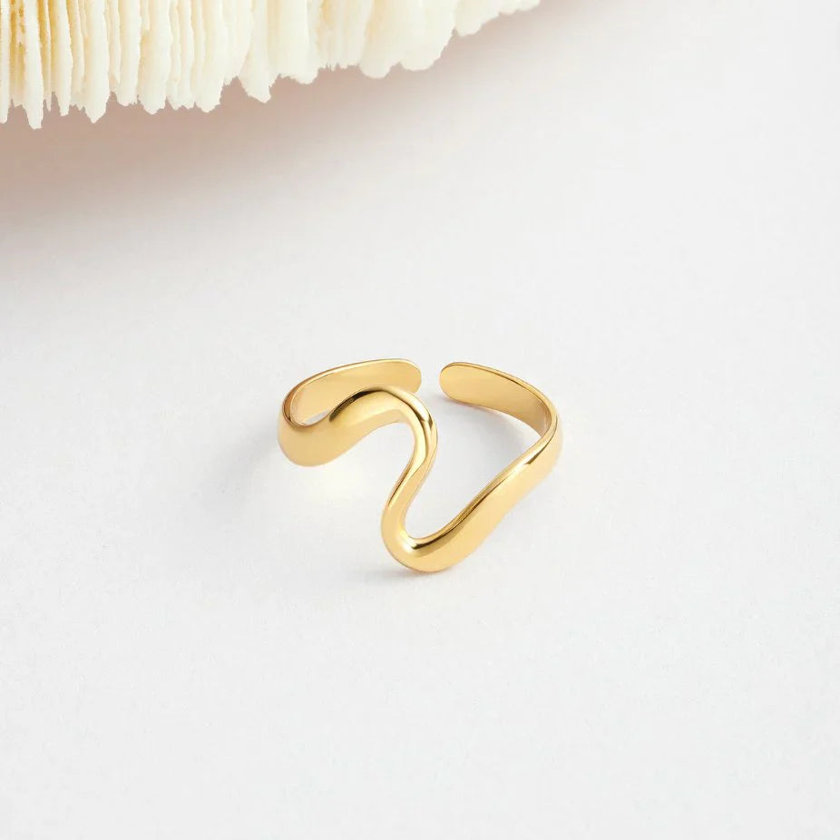 Valerie – Bague Vague en Or Élégante
