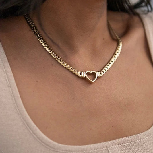 Ara – Collier Ras-du-Cou Cœur Doré