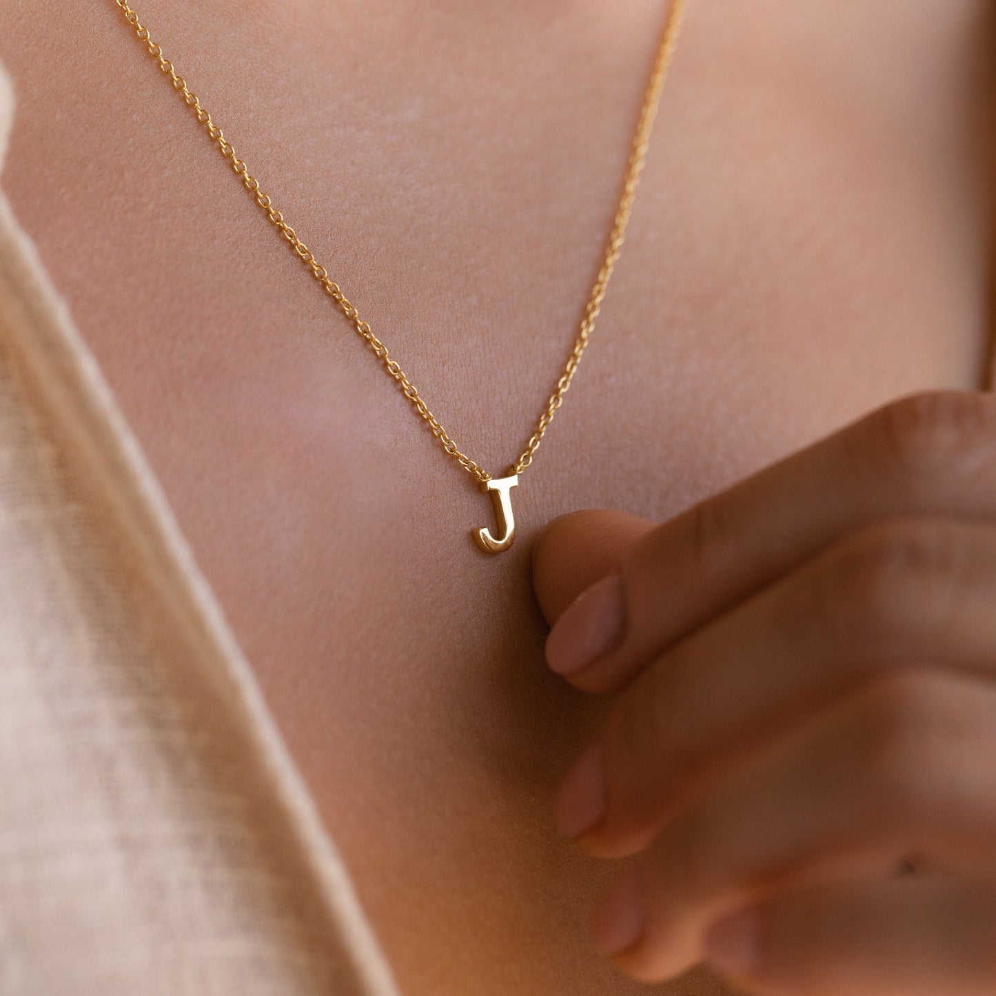Jasmine – Collier Dainty avec Initiale Personnalisée