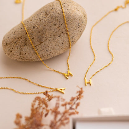 Jasmine – Collier Dainty avec Initiale Personnalisée
