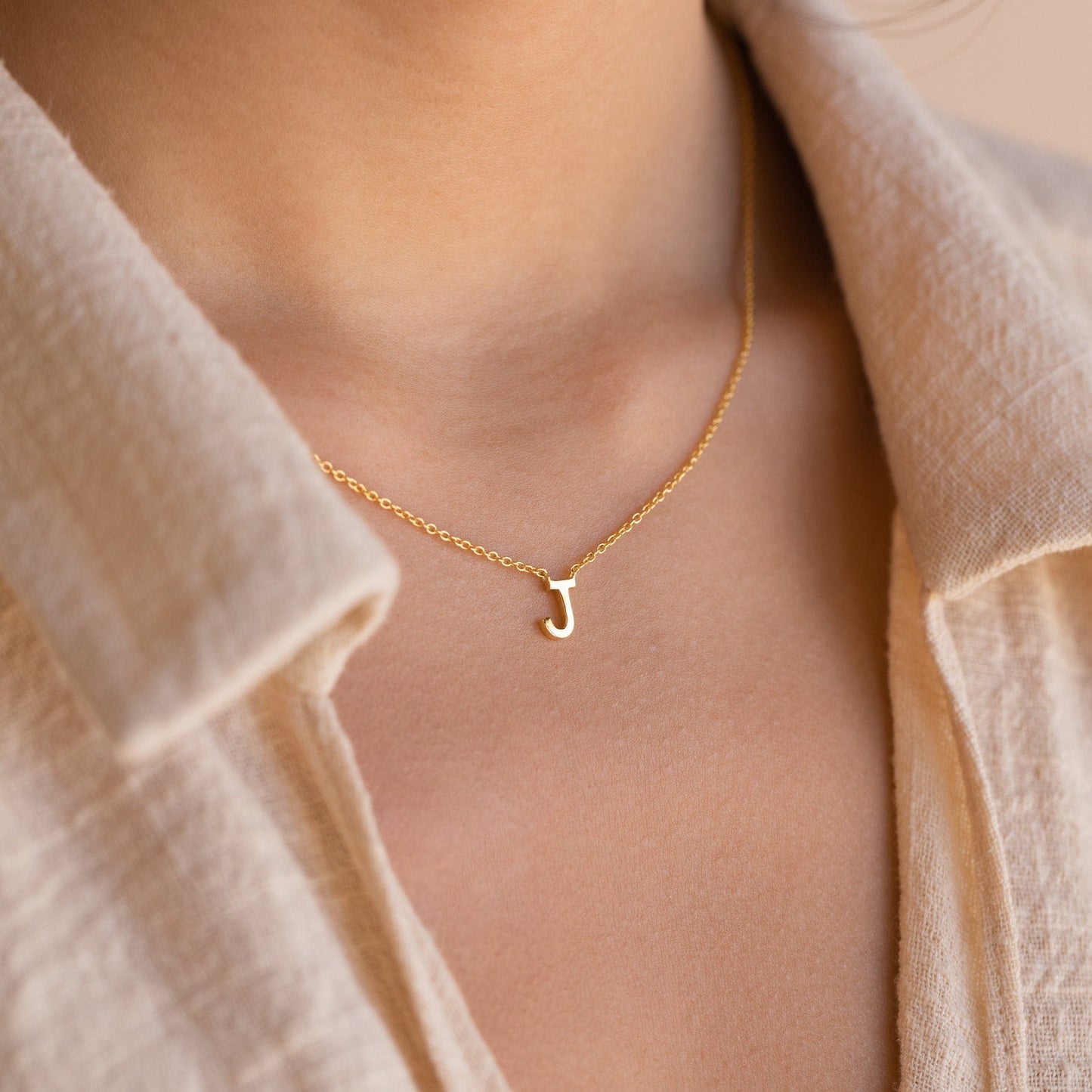 Jasmine – Collier Dainty avec Initiale Personnalisée