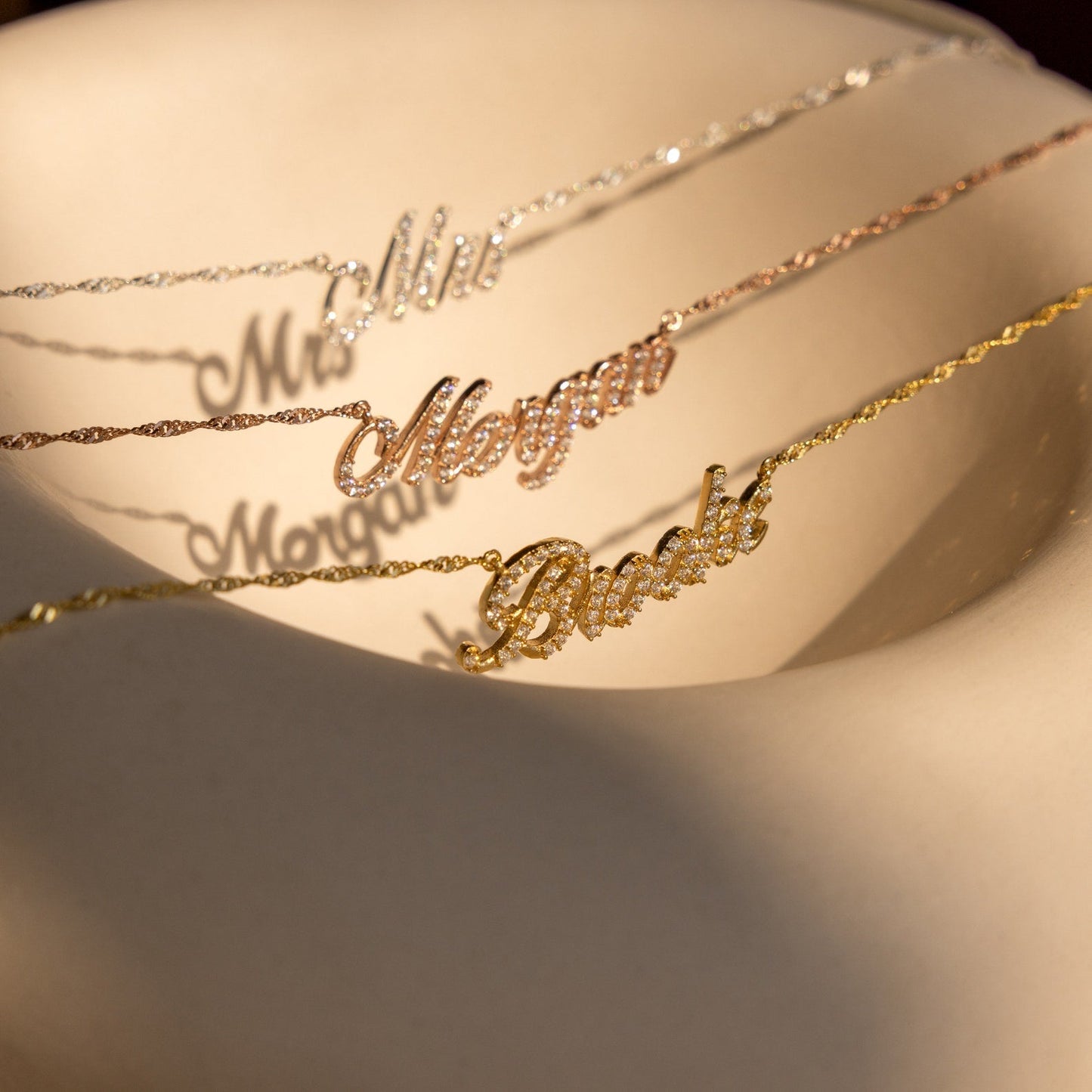 Claire – Collier Prénom Pavé Brillant
