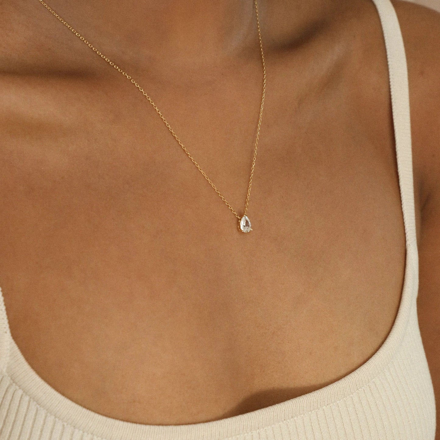 Collier en diamant forme poire - Collier diamant en forme de goutte