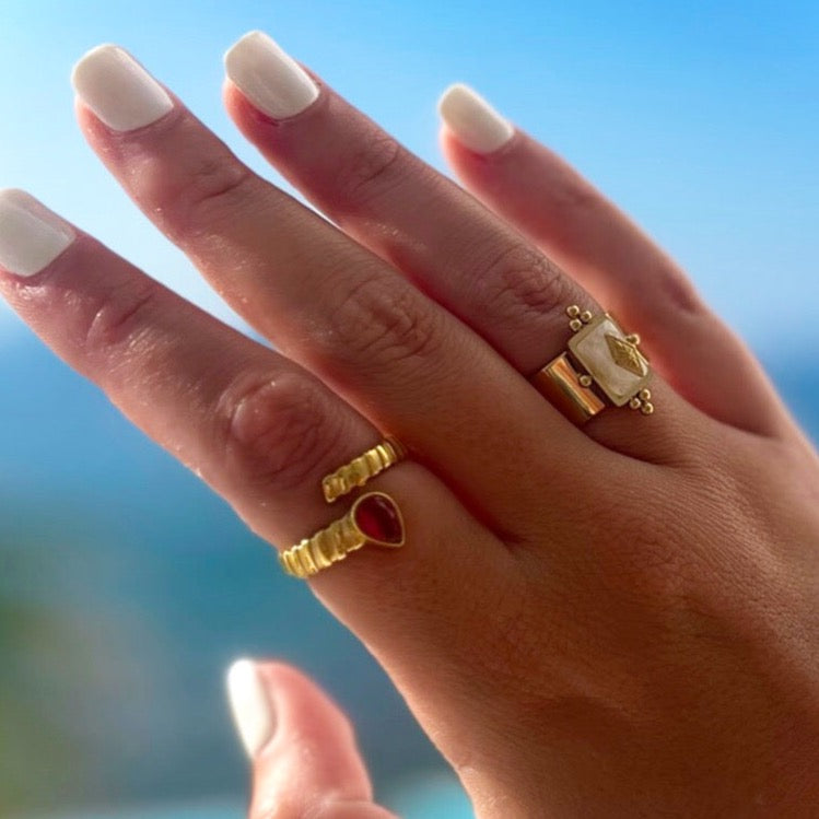 Danni – Bague Chic en Or Plaqué avec Cristal Unique