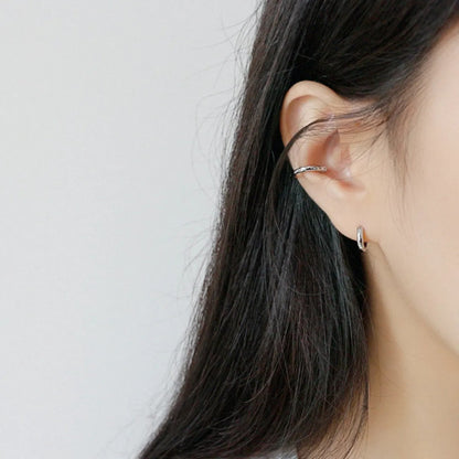 Léane – Mini Micro Créoles en Argent