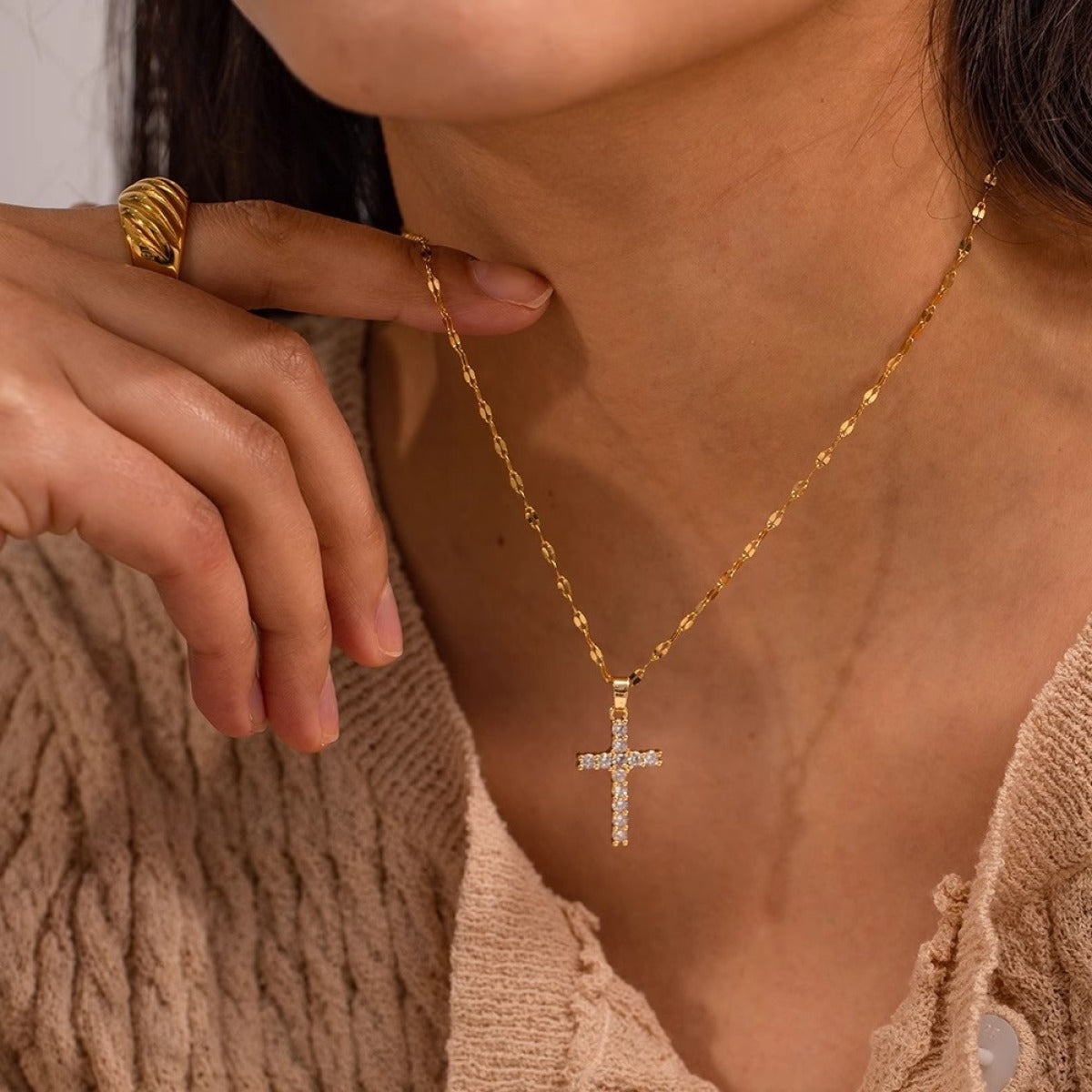 Noe – Pendentif Croix Incrusté